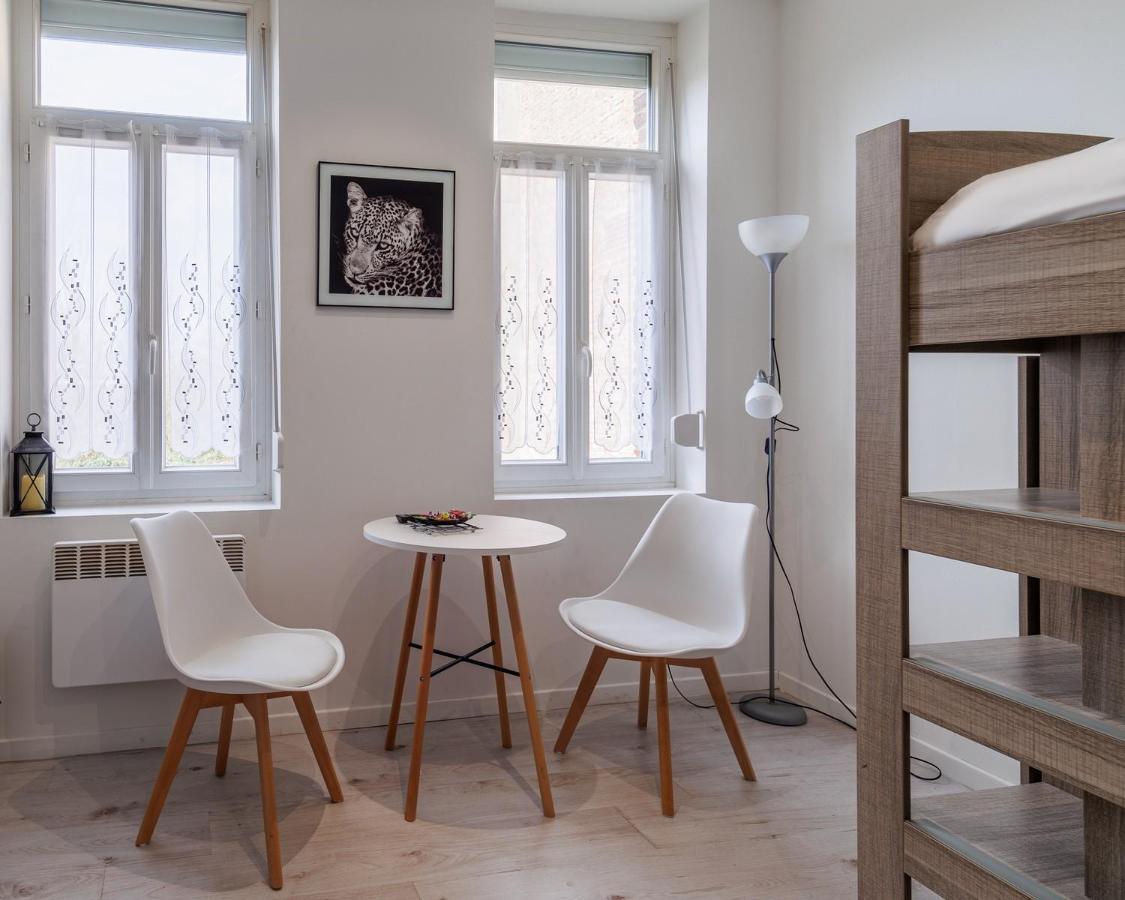 Апартаменты Adheco Immobilier - Arrivee Autonome Валансьен Экстерьер фото